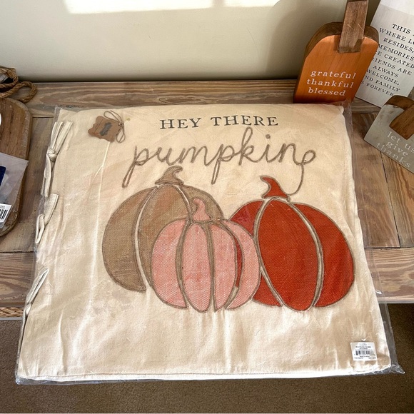 Mud Pie Large Pumpkin Throw Pillow 🆕🍂 - Picture 2 of 7